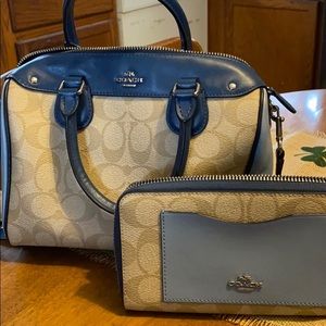 Coach purse and wallet